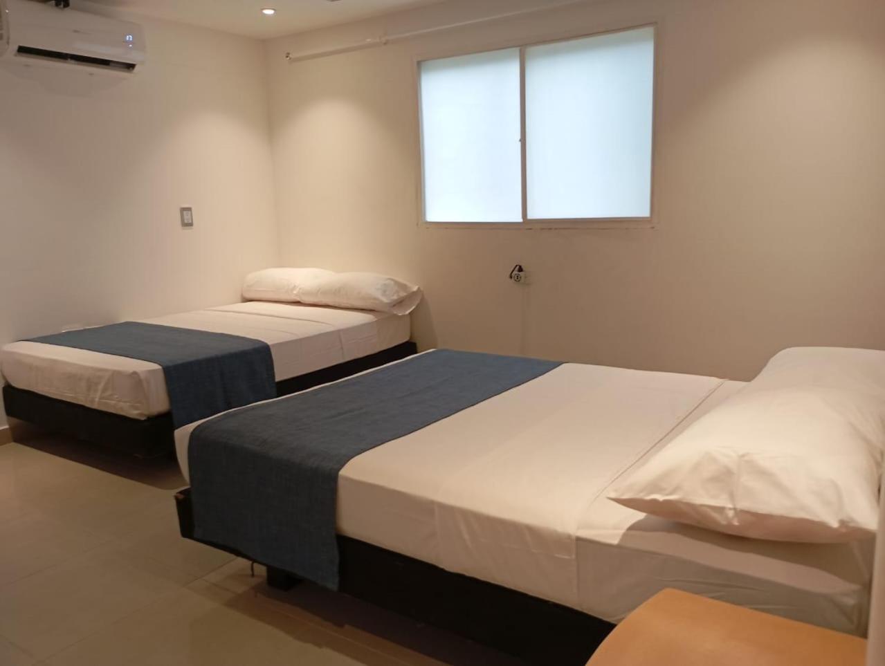 Hotel Med 33 Меделин Екстериор снимка